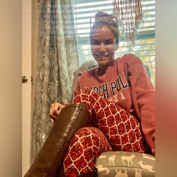 Reba Women’s size 7 1/2  tall zip up boots dark Brown with heel - Picture 5 of 15